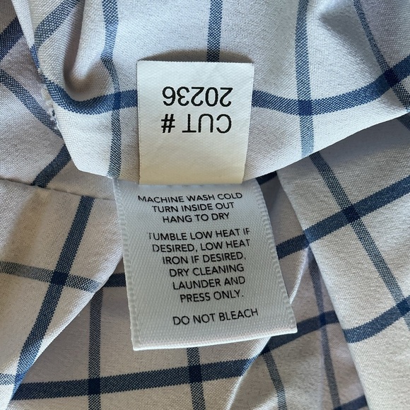 Bundle of TWO XXL Performance Men’s Dress Shirts - Picture 10 of 11